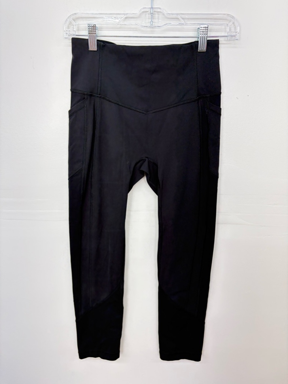 lululemon athletica Black High-Waist Performance Leggings B20